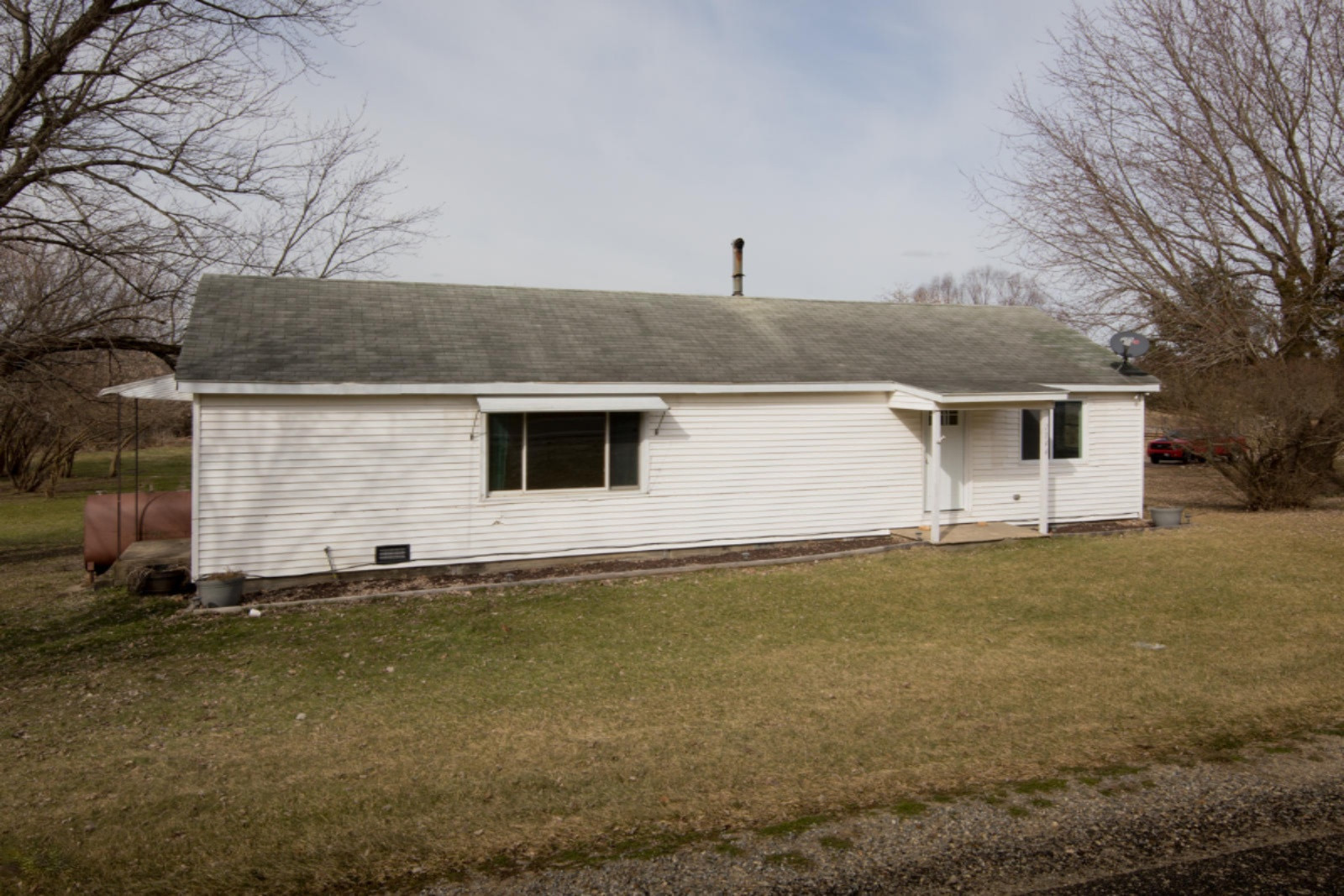 1044 Marsh Road Plainwell, MI 49080 - Photo 2 of 22 1044 Marsh Rd-402