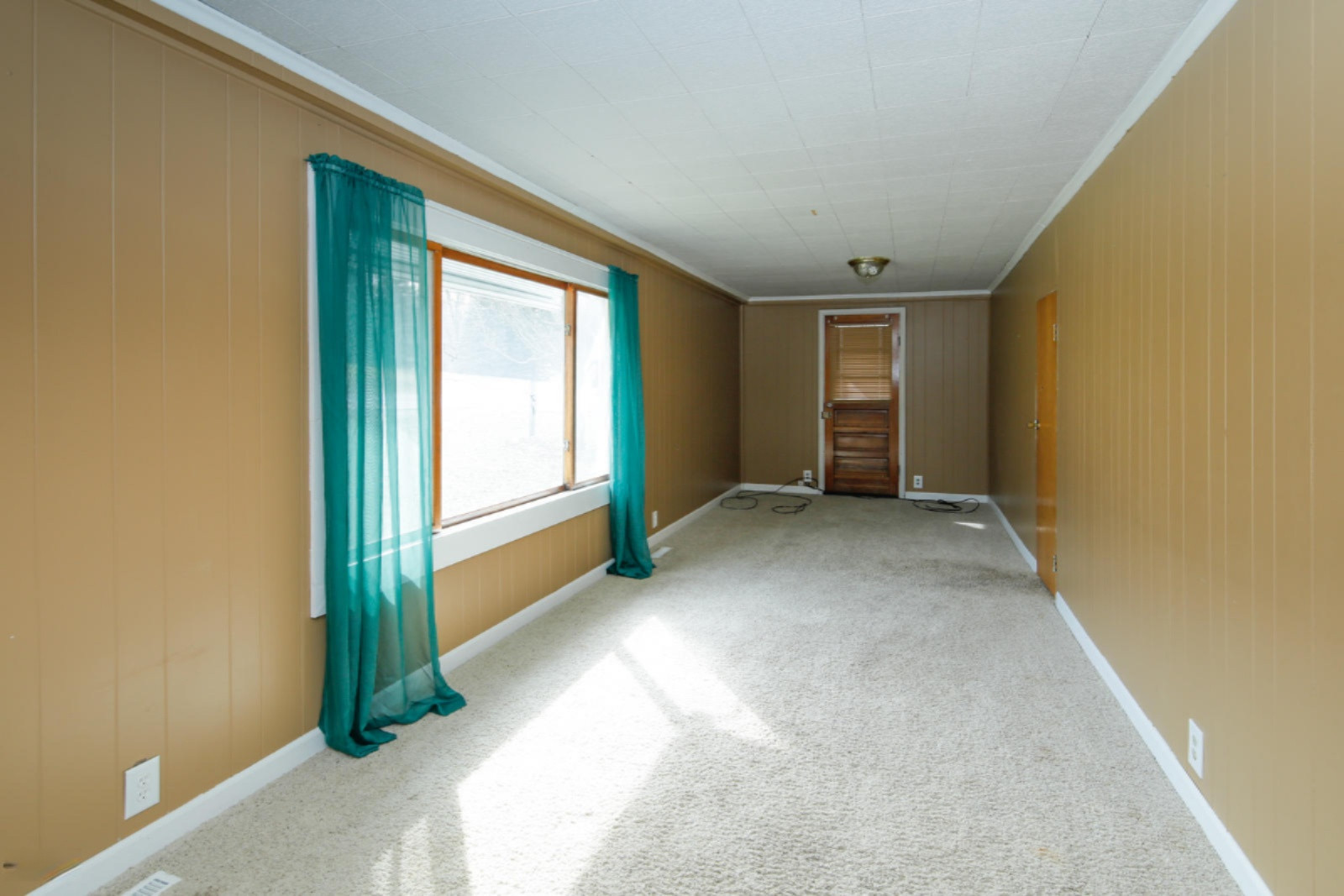 1044 Marsh Road Plainwell, MI 49080 - Photo 4 of 22 1044 Marsh Rd-404
