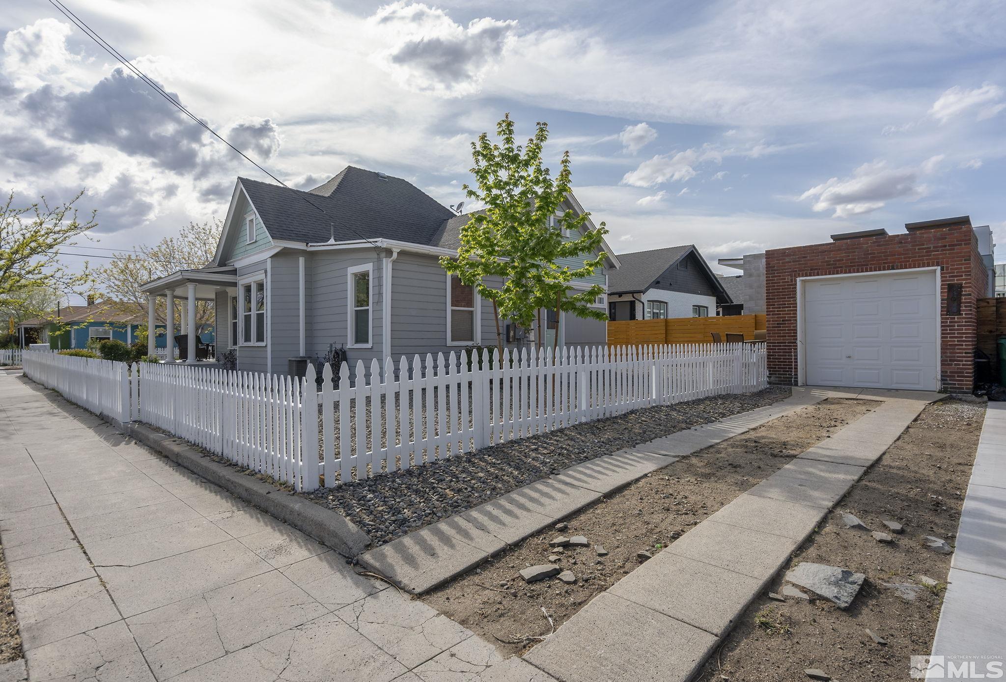 546 Sinclair Street Reno, NV 89501 - Photo 23 of 27 a view of a porch with a bench