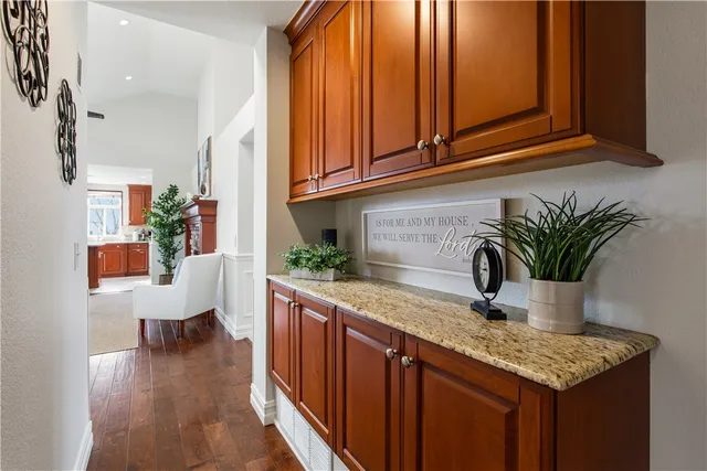 $949,900 | 2062 Havenhurst Way, Upland, CA 91784