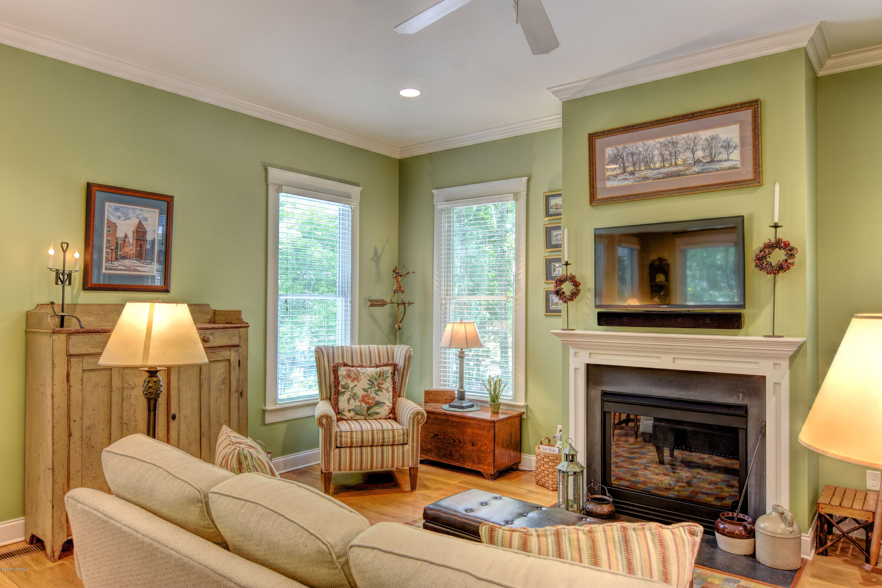 8036 Reunion Road Wilmington, NC 28411 - Photo 5 of 49 Living Room