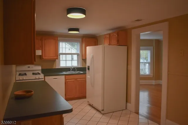 $2,650 | 13 West Main Street, Mendham, NJ 07945