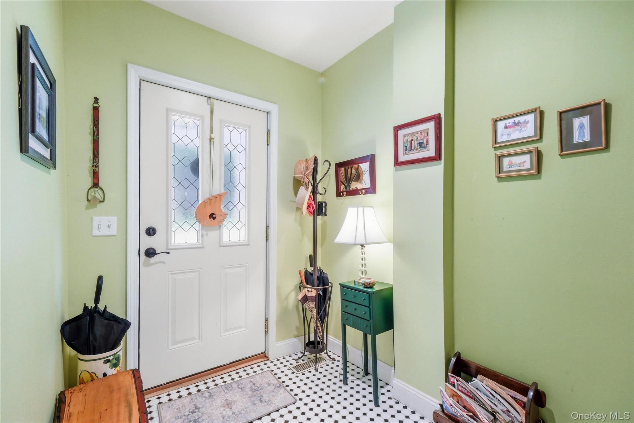 86 Old Balmville Road Newburgh, NY 12550 - Photo 3 of 47