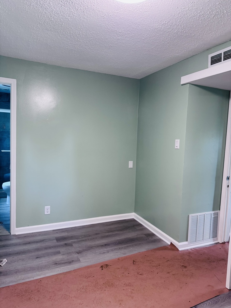 27849 West Lakeshore Drive Spring Grove, IL 60081 - Photo 11 of 15 a view of a room with a fan