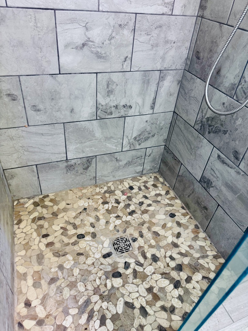 27849 West Lakeshore Drive Spring Grove, IL 60081 - Photo 10 of 15 a bathroom with a shower