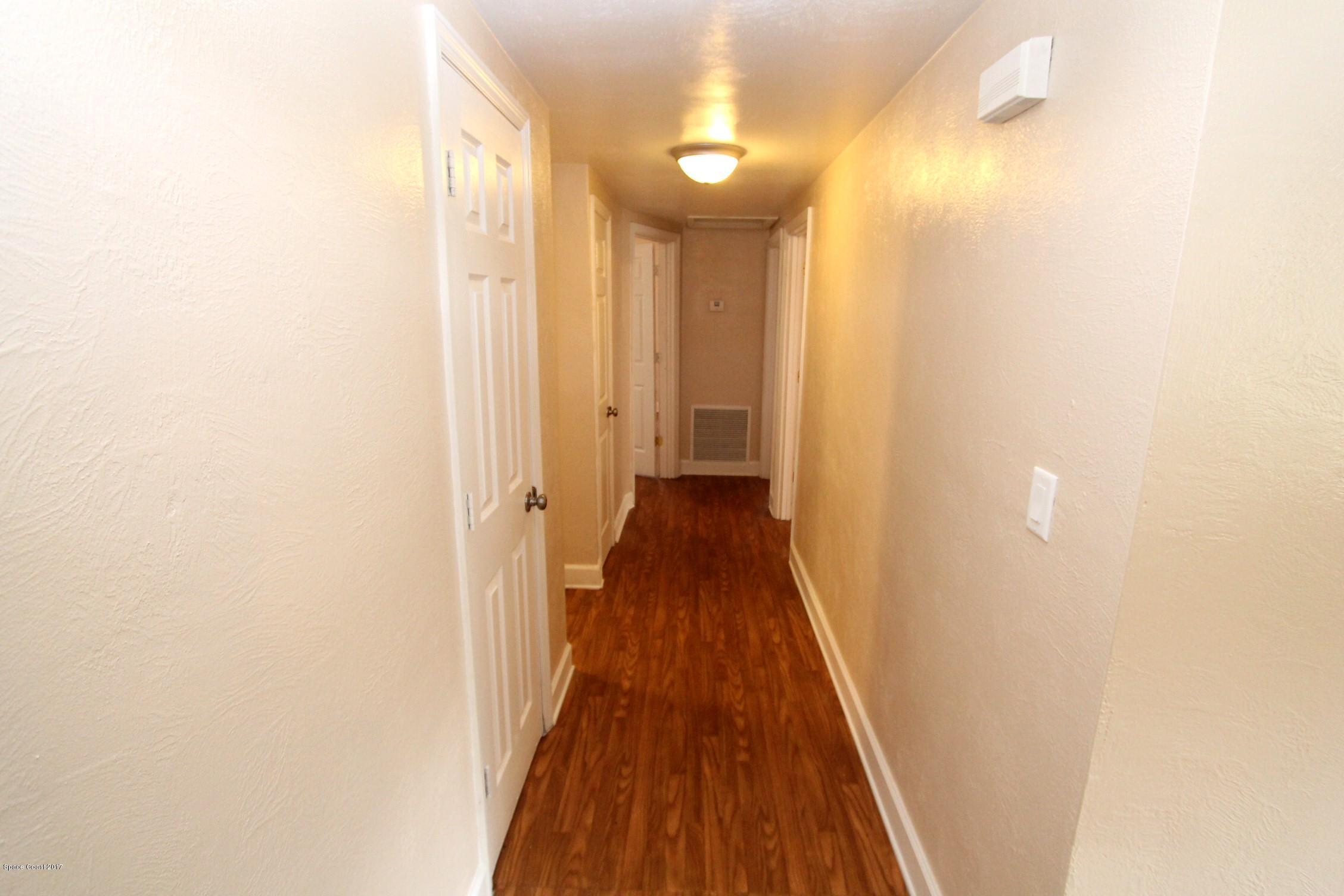 2509 Gulfstream Road, Unit 1 Orlando, FL 32805 - Photo 18 of 48 Hallway to bedrooms