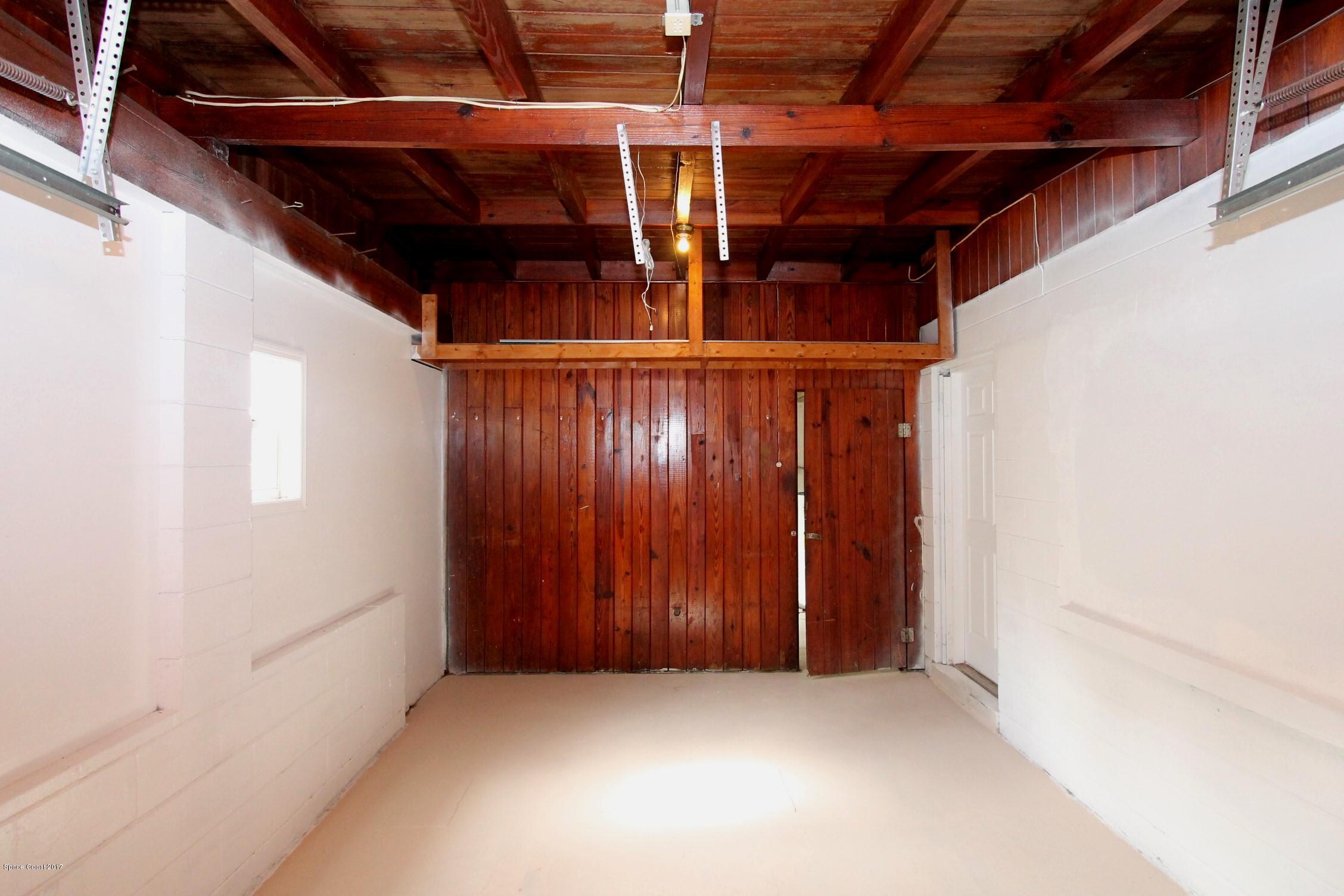 2509 Gulfstream Road, Unit 1 Orlando, FL 32805 - Photo 36 of 48 Garage
