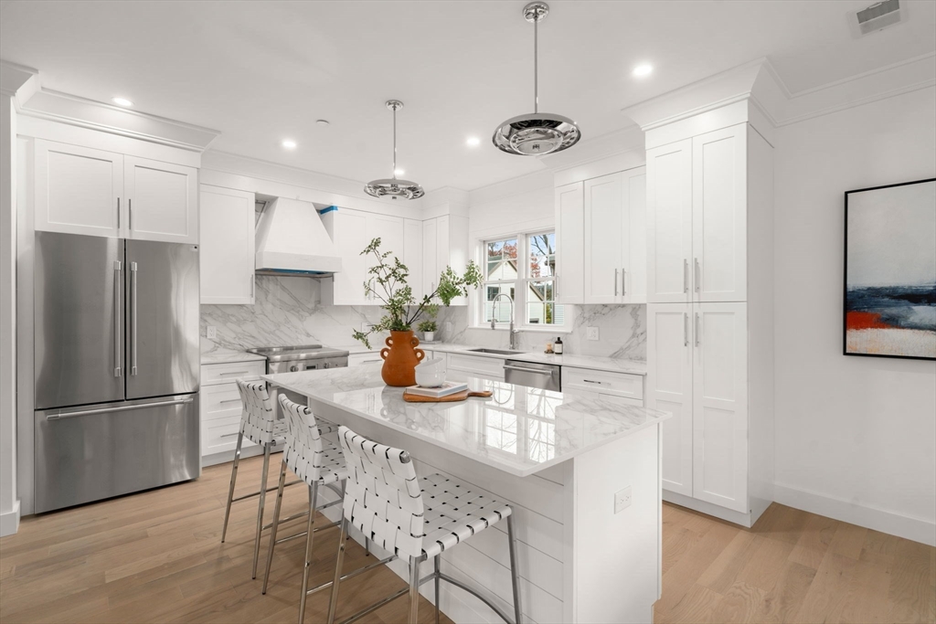 63 Oak Street, Unit A Wellesley, MA 02482 - Photo 4 of 24