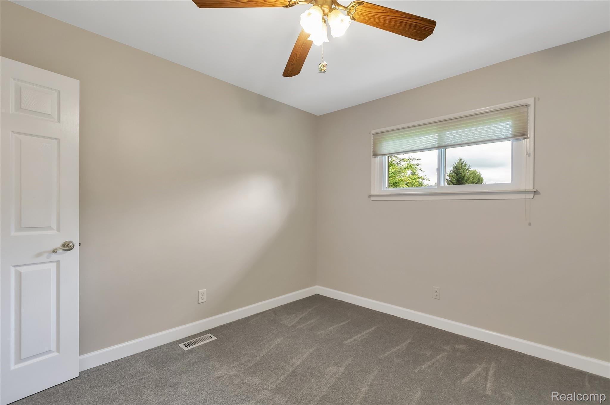 19450 Inkster Road Romulus, MI 48174 - Photo 43 of 60 BED 2