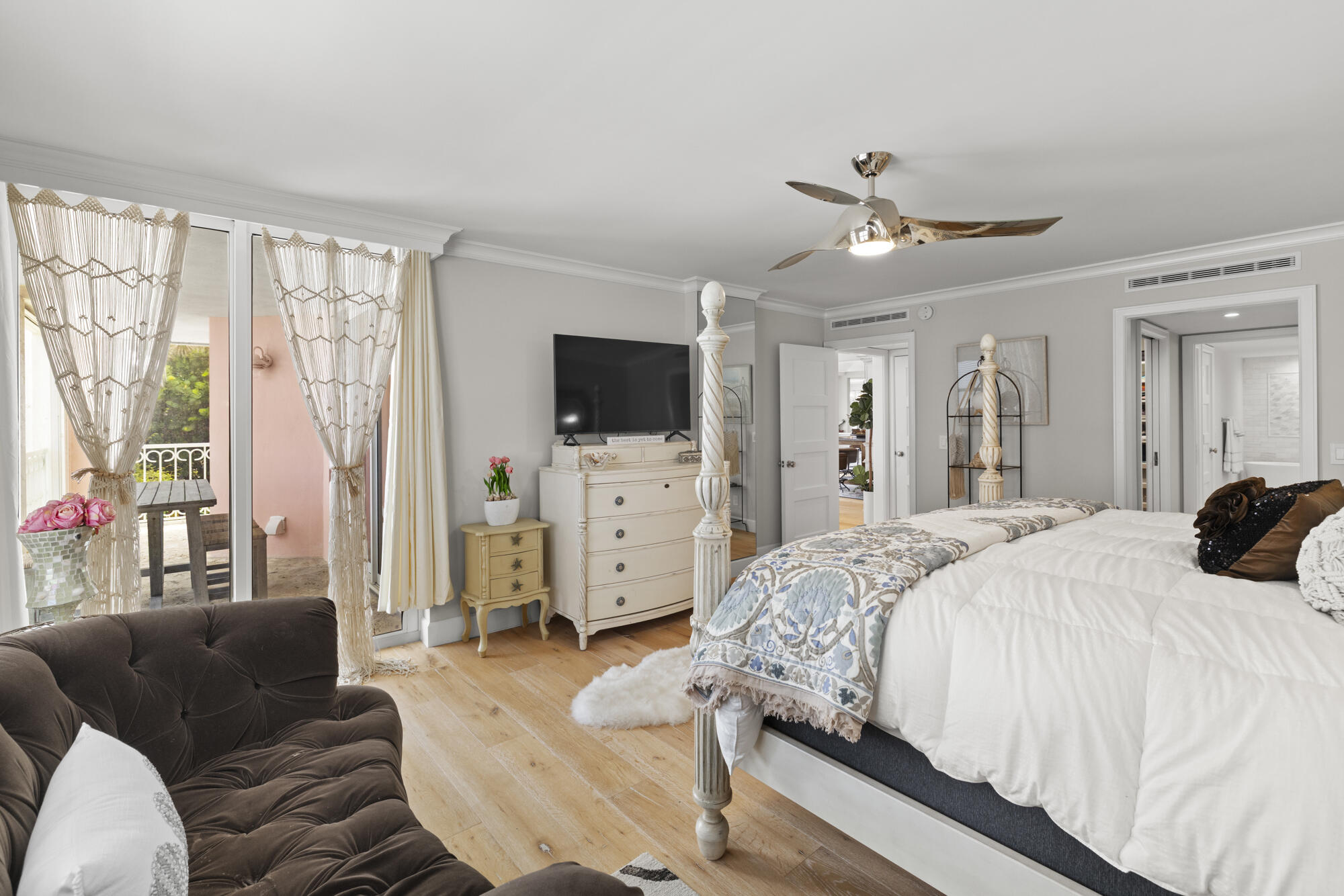 1701 Northeast Ocean Boulevard, Unit 104 Stuart, FL 34996 - Photo 15 of 45 33_0h8a1101