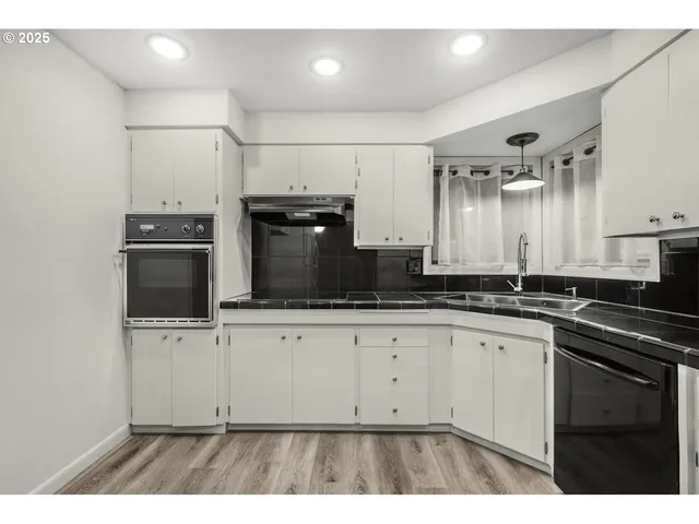 $850,000 | 4160 Cordon Road Northeast, Salem, OR 97305