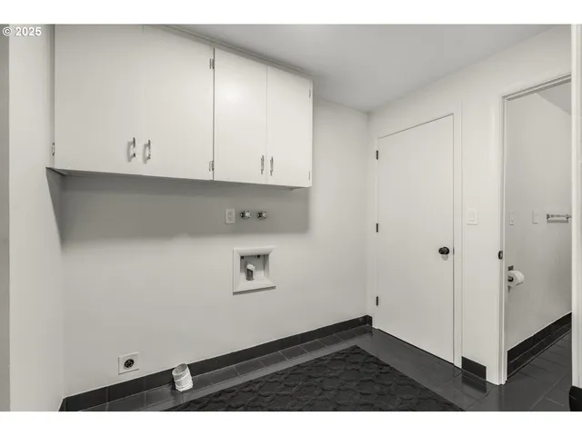 $850,000 | 4160 Cordon Road Northeast, Salem, OR 97305