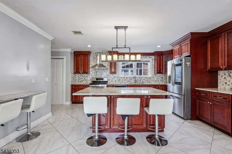 45 Wilmore Road Little Falls, NJ 07424 - Photo 12 of 40