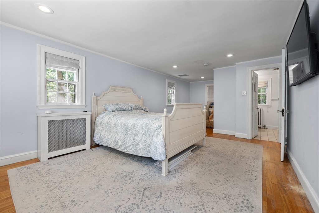 103 Loring Road Weston, MA 02493 - Photo 12 of 20