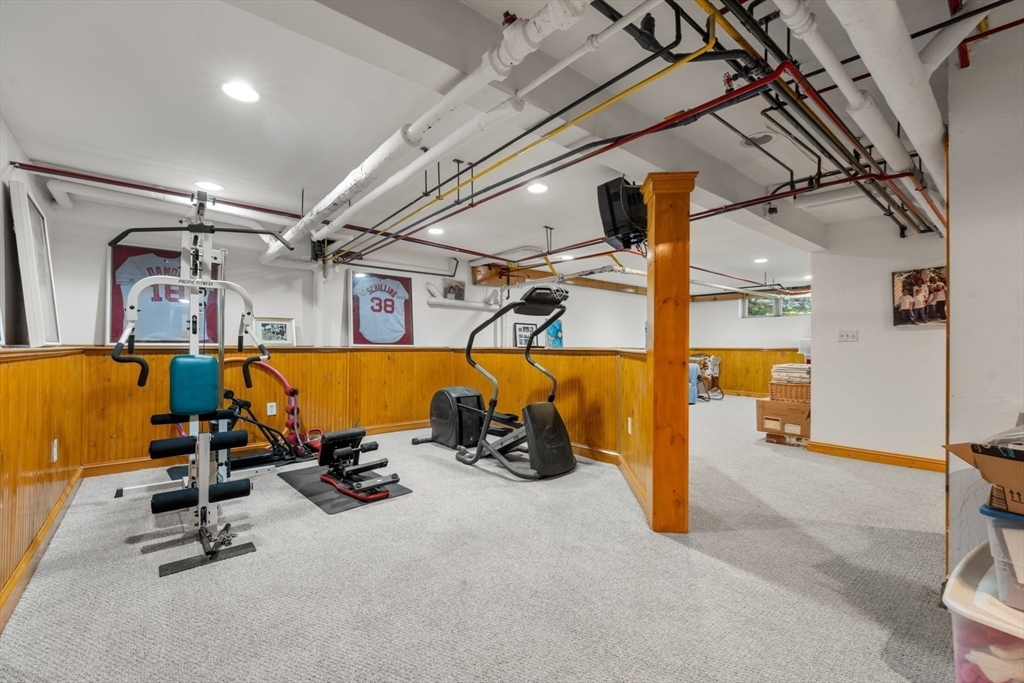 103 Loring Road Weston, MA 02493 - Photo 15 of 20