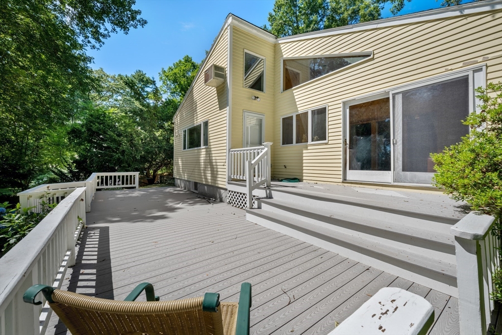 103 Loring Road Weston, MA 02493 - Photo 18 of 20