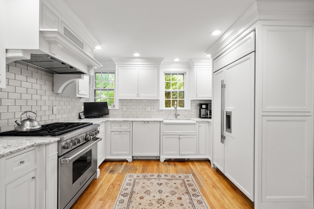 103 Loring Road Weston, MA 02493 - Photo 2 of 20