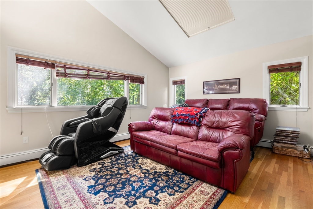 103 Loring Road Weston, MA 02493 - Photo 8 of 20