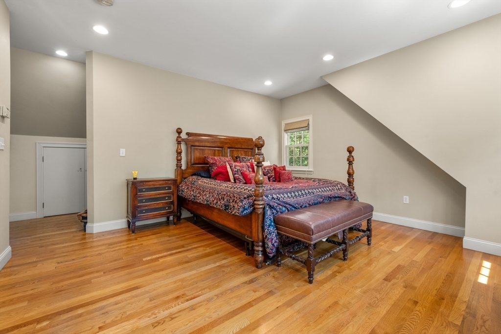 103 Loring Road Weston, MA 02493 - Photo 10 of 20