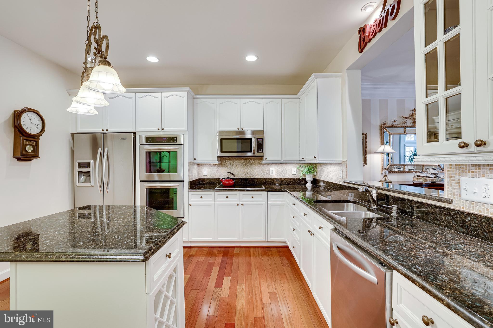 1933 Logan Manor Drive Reston, VA 20190 - Photo 16 of 120 Stainless Steel Appliances