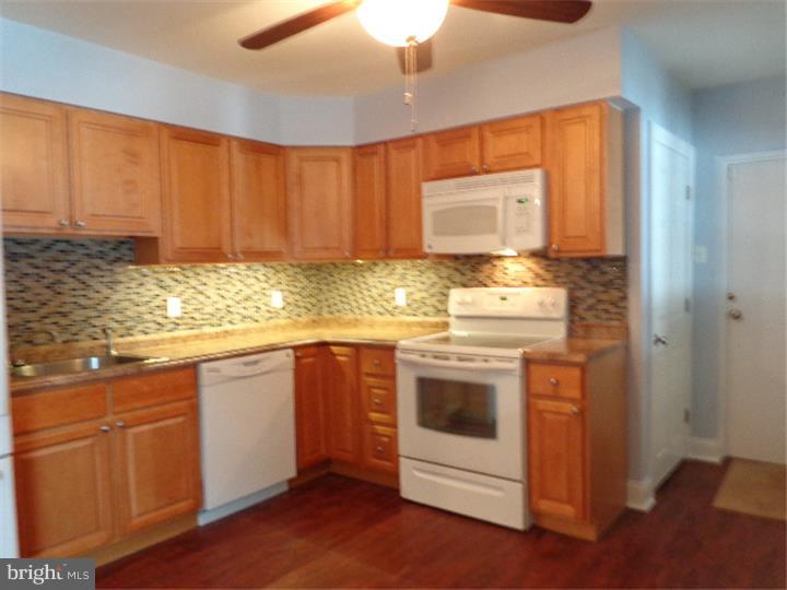 30 Chestnut Road Southampton, PA 18966 - Photo 8 of 25 Kitchen
