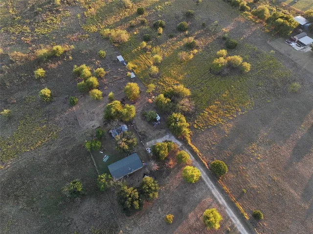 $500,000 | 8157 County Road 1009, Godley, TX 76044