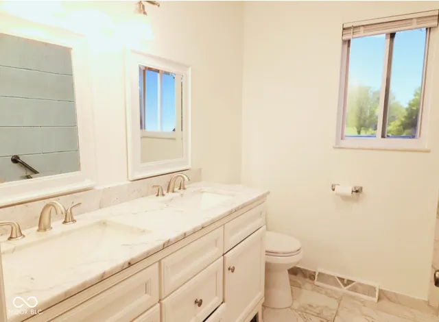 $2,300 | 9502 East 600 South, Zionsville, IN 46077