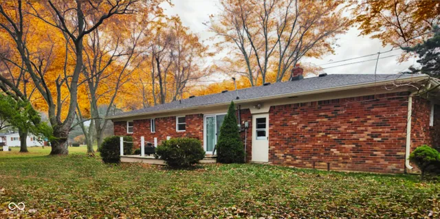 $2,300 | 9502 East 600 South, Zionsville, IN 46077
