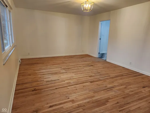 $2,300 | 9502 East 600 South, Zionsville, IN 46077