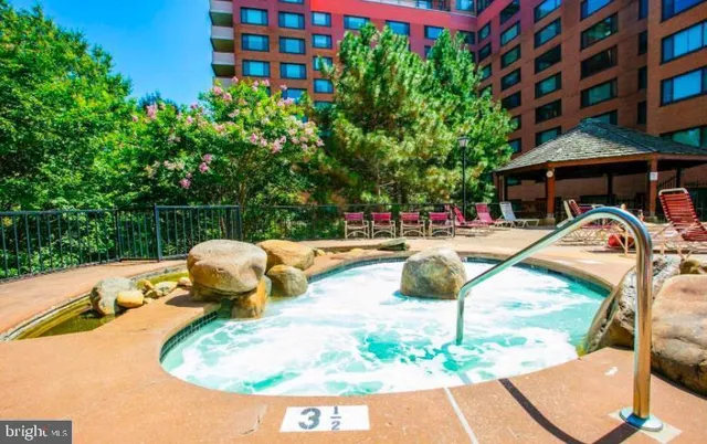 $1,750 | 1111 Arlington Boulevard, Unit 510, Arlington, VA 22209