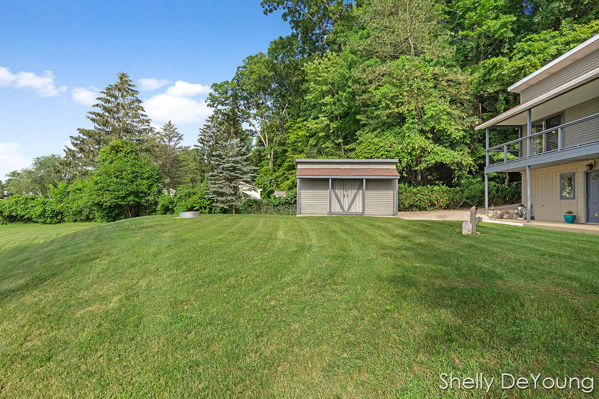13201 Wedel Road Trufant, MI 49347 - Photo 5 of 55 IMG_1029