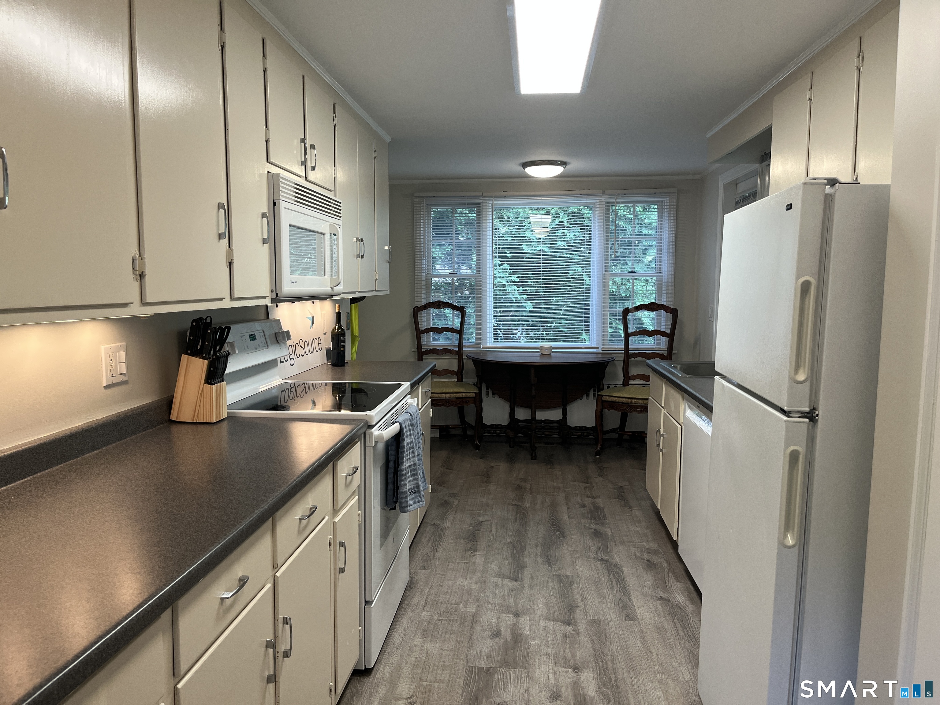 5 Treadwell Avenue Westport, CT 06880 - Photo 3 of 16