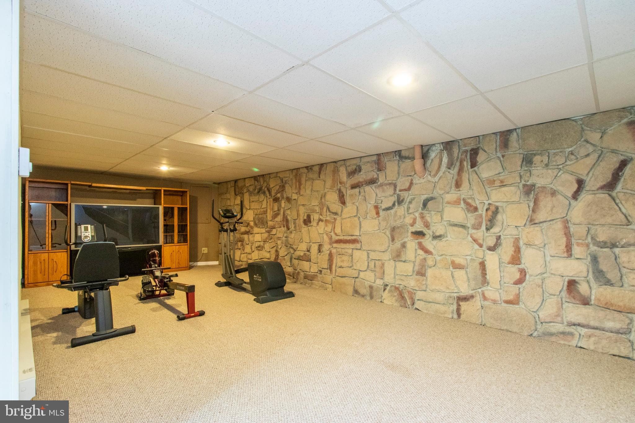 1389 Valley View Road Pottstown, PA 19465 - Photo 22 of 40