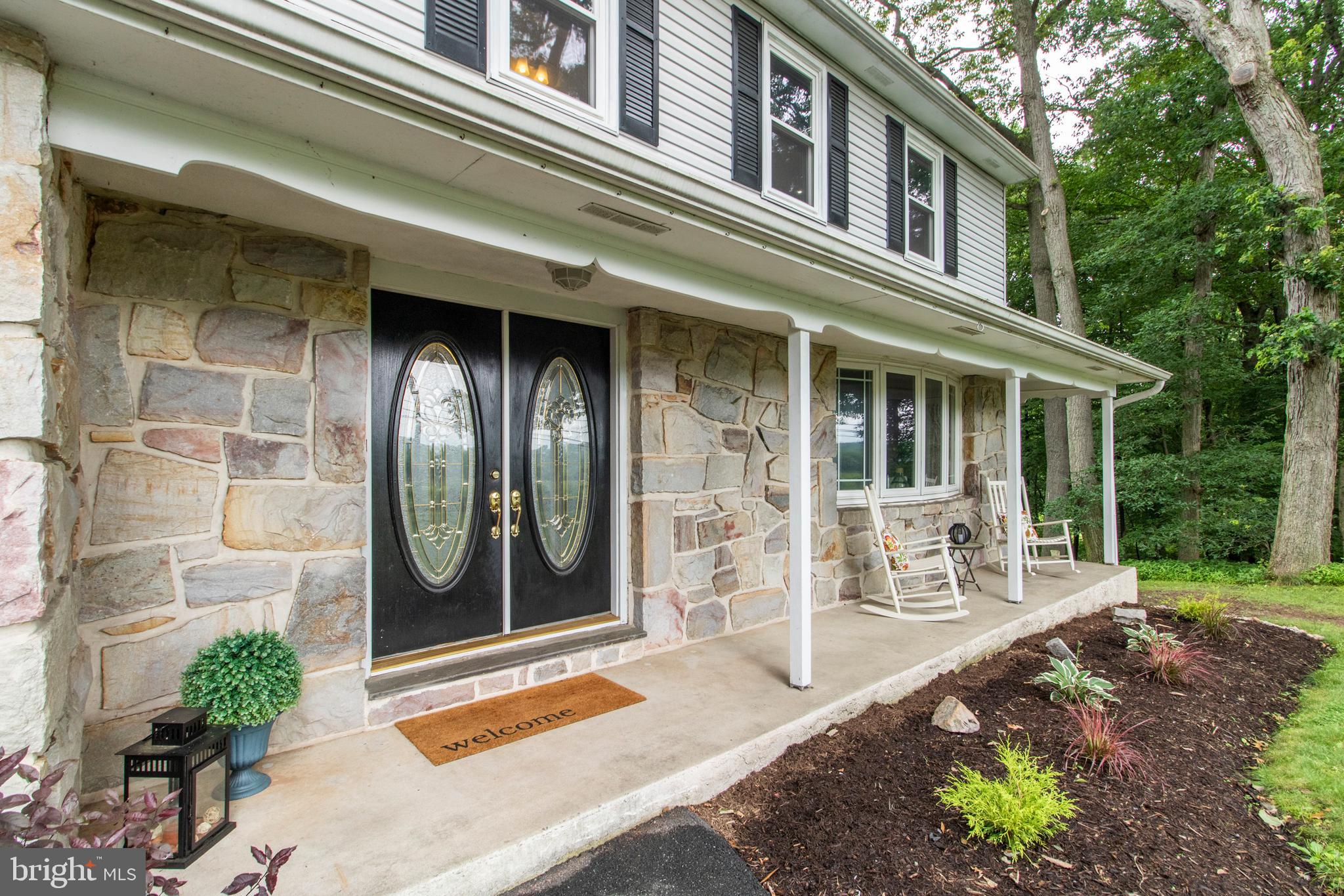 1389 Valley View Road Pottstown, PA 19465 - Photo 6 of 40