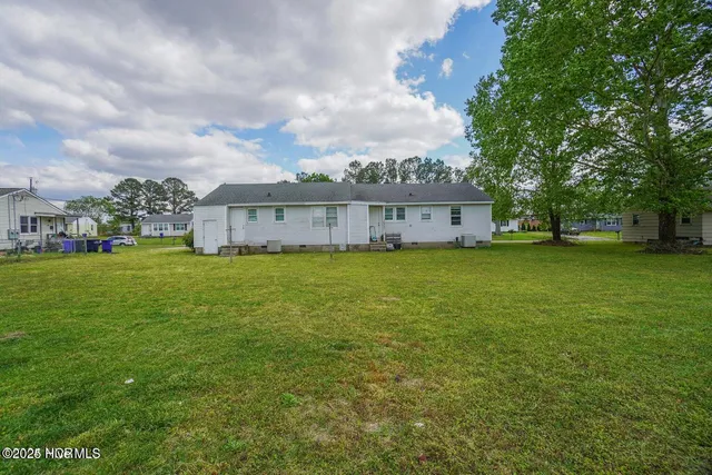 $875 | 311 Starling Street, Jacksonville, NC 28540