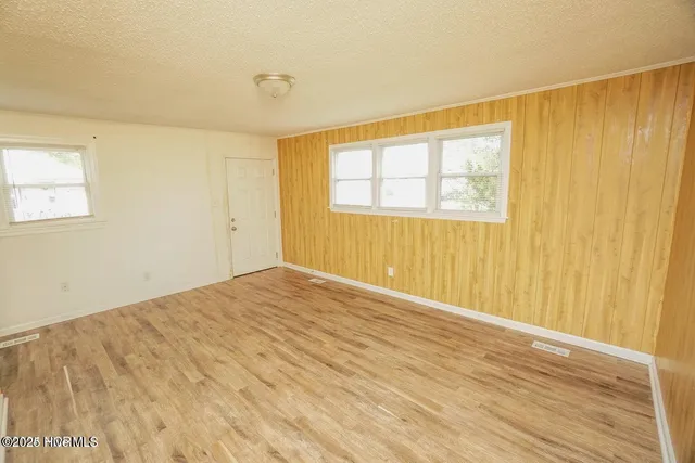 $875 | 311 Starling Street, Jacksonville, NC 28540