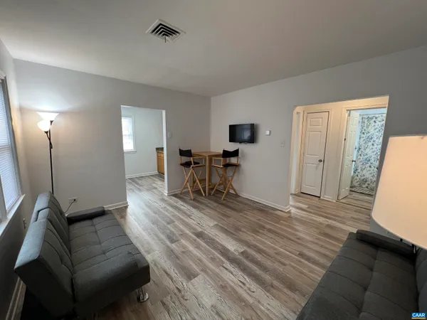 $1,750 | 301 7th Street Southwest, Unit A, Charlottesville, VA 22903