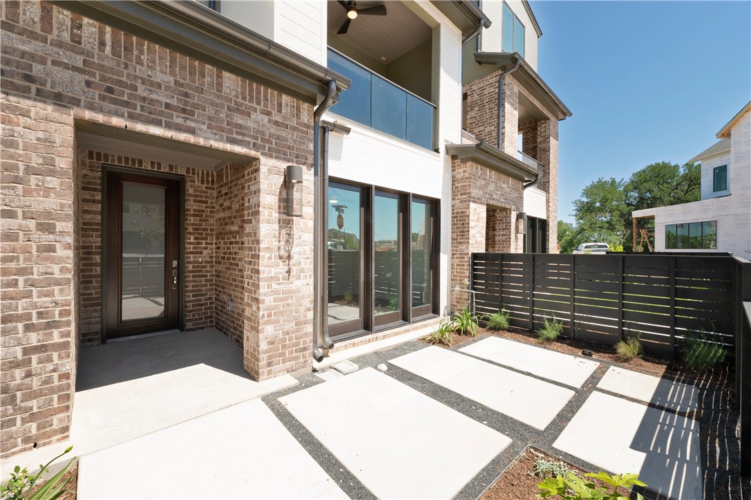 4611 Unity Circle Austin, TX 78731 - Photo 1 of 40 Welcome home to 4611 Unity Circle. No neighbors above or below you.