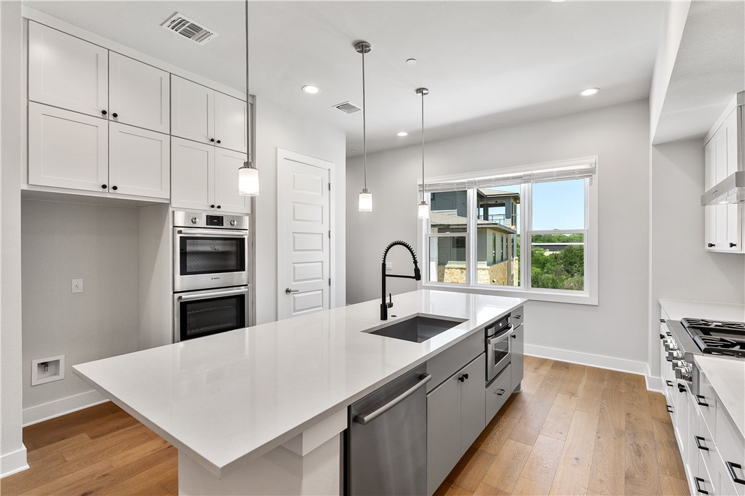 4611 Unity Circle Austin, TX 78731 - Photo 16 of 40 Kitchenaid Stainless Refrigerator (not pictured) comes with this lease.