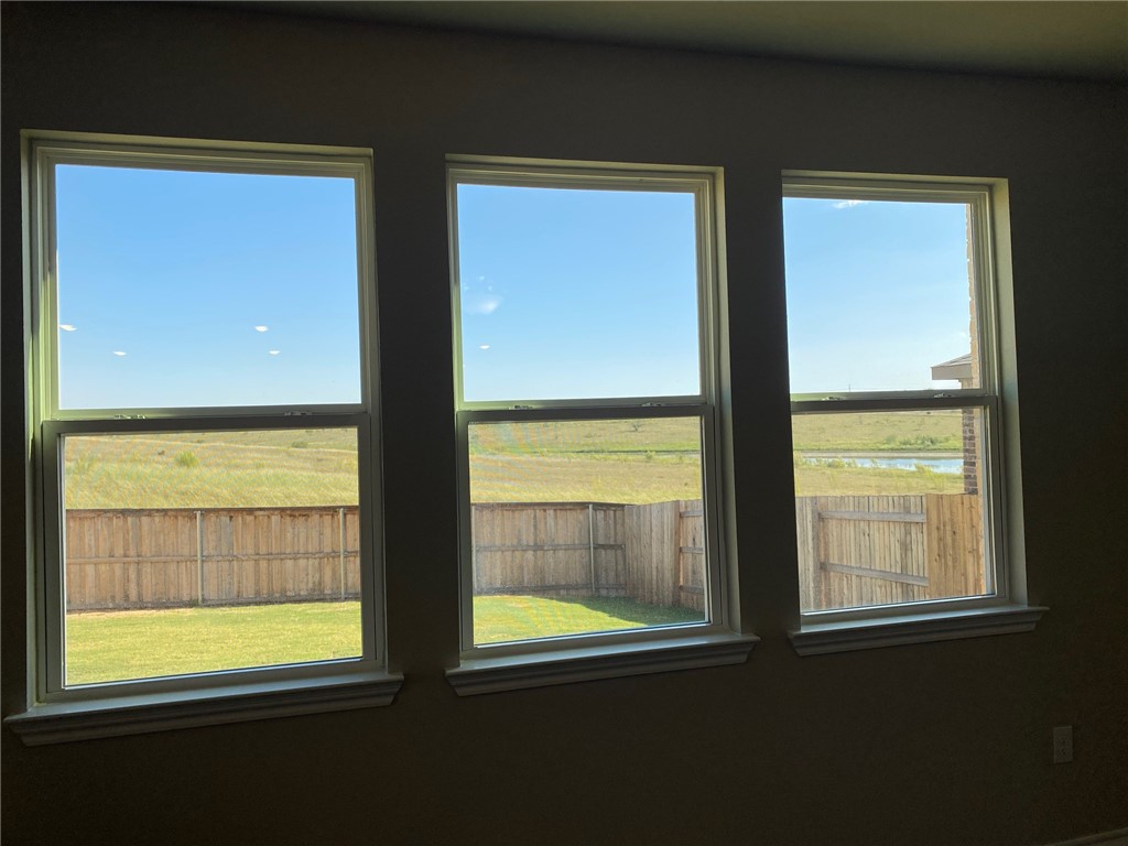 670 Pepperbark Loop Buda, TX 78610 - Photo 10 of 24