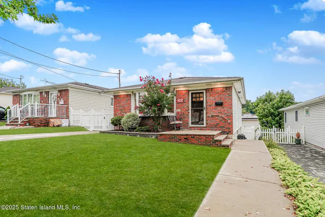 $819,000 | 82 Woods Of Arden Road | Eltingville