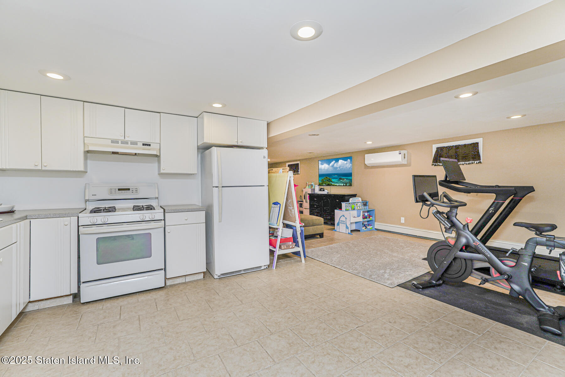 82 Woods Of Arden Road Staten Island, NY 10312 - Photo 23 of 30 a view of a kitchen with appliances and cabinets