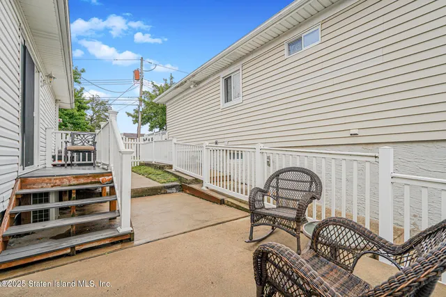 $819,000 | 82 Woods Of Arden Road | Eltingville