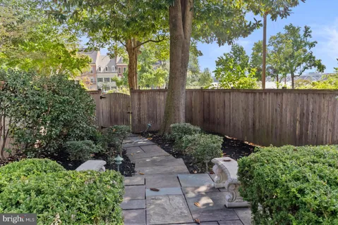 $2,495,000 | 430 South Lee Street, Alexandria, VA 22314