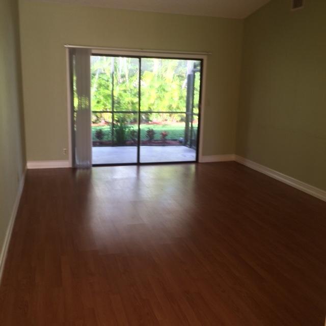 8607 Jared Way Boca Raton, FL 33433 - Photo 2 of 14 Living room