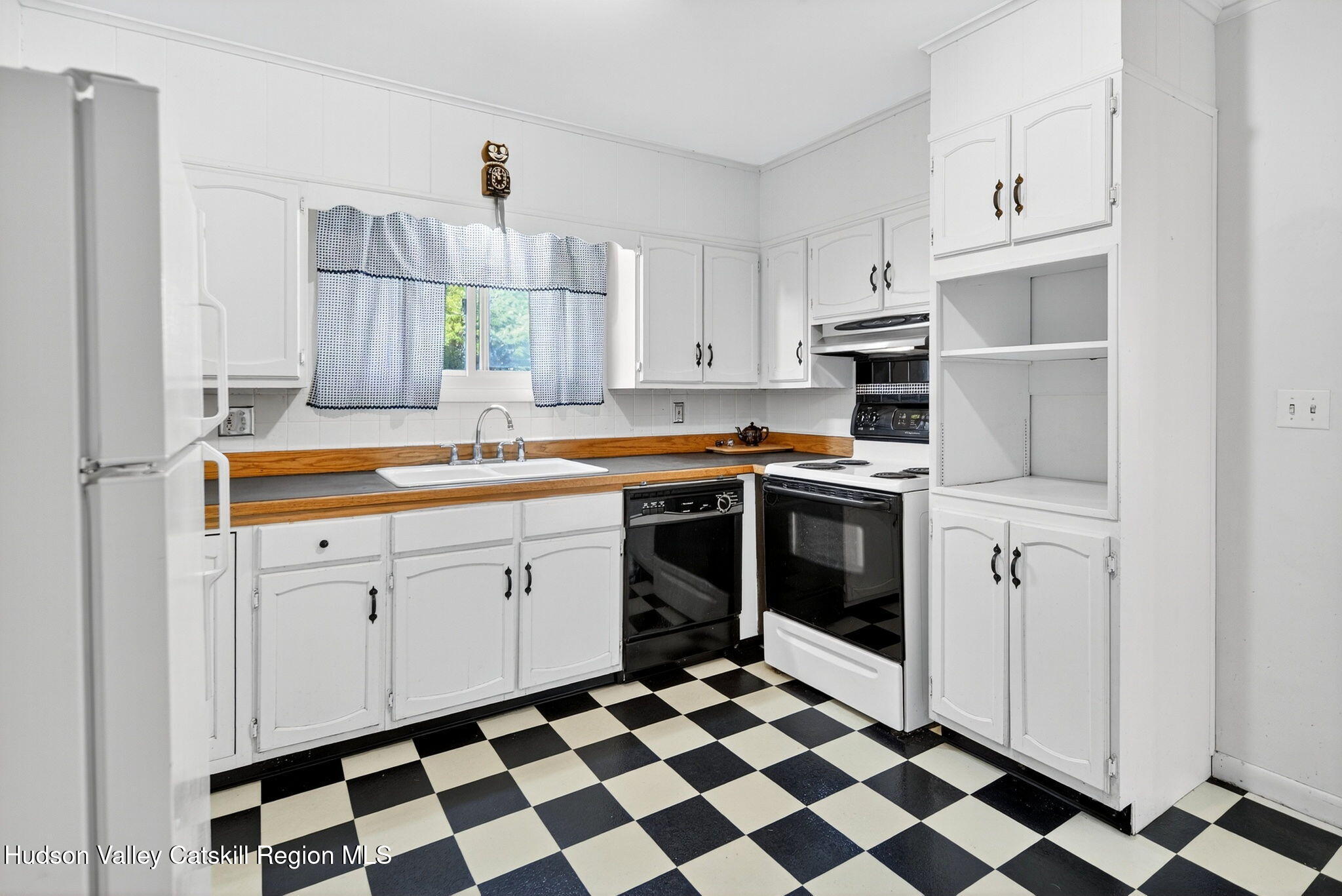 6 Brooks Lane Catskill, NY 12414 - Photo 6 of 22 8-web-or-mls-008-010_DSC01679