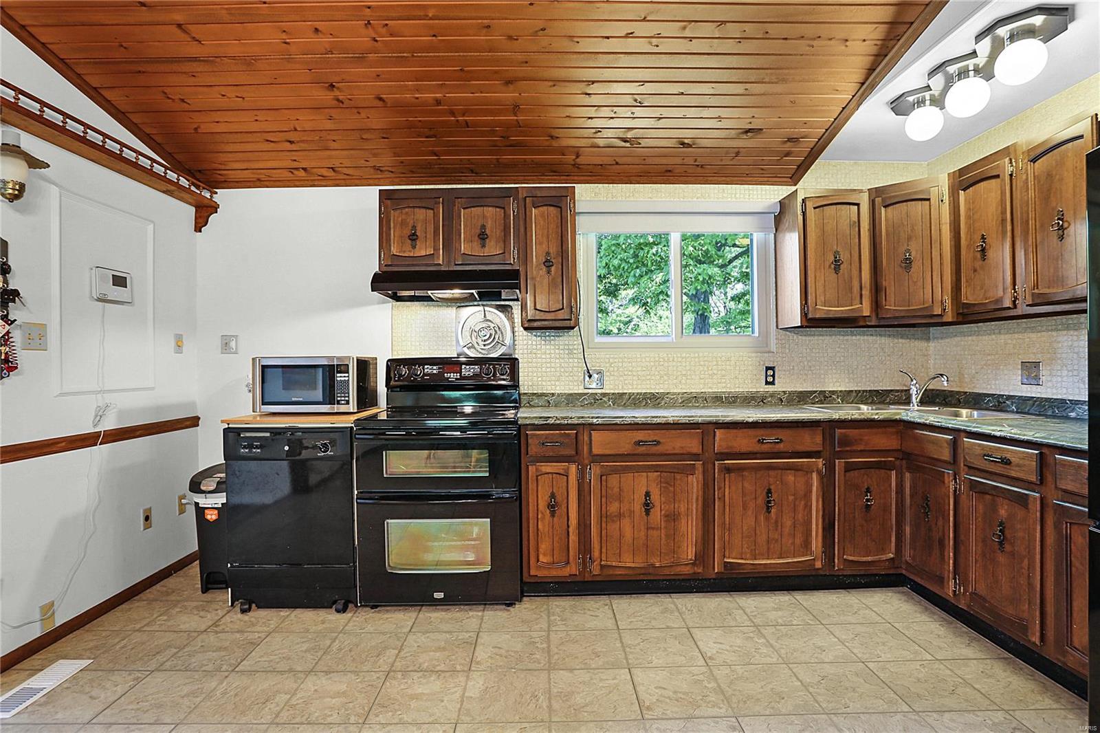 8436 Heinz Road New Douglas, IL 62074 - Photo 15 of 49