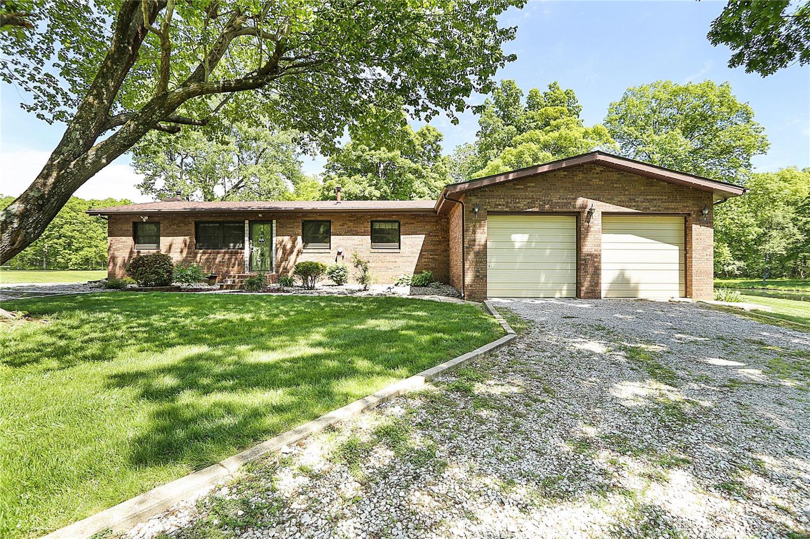 8436 Heinz Road New Douglas, IL 62074 - Photo 8 of 49
