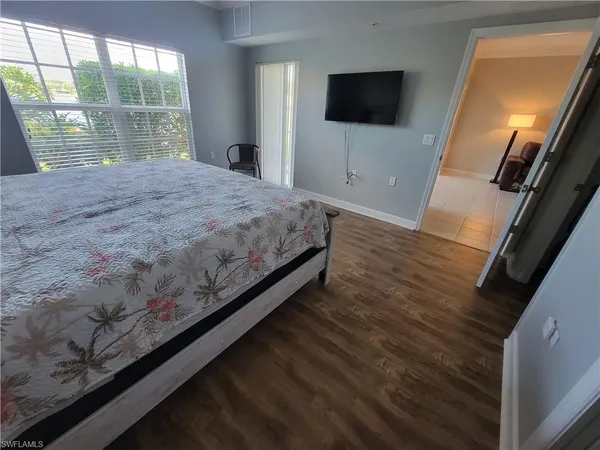 $2,500 | 3037 Driftwood Way, Unit 3505, Naples, FL 34109