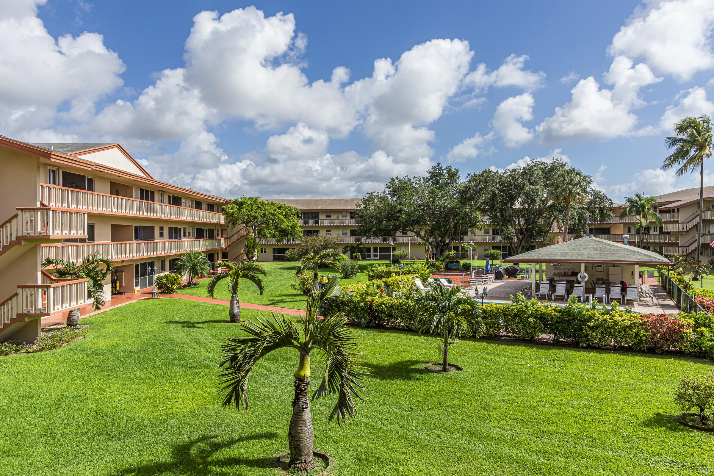 5300 Washington Street, Unit E208 Hollywood, FL 33021 - Photo 33 of 52 5300-44